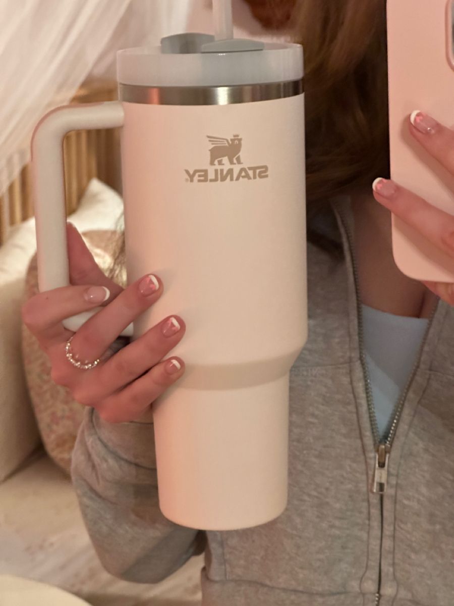STANLEY Quencher H2.0 FlowState Tumbler 40 oz (1.18L) Cream Beige Insulated Stainless Steel Travel Mug with Handle