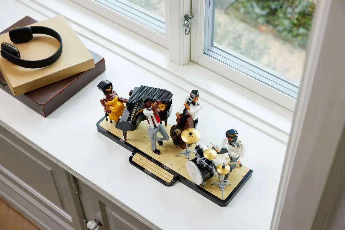 LEGO Ideas 21334 Jazz Quartet For The Adults (1606 Pieces)