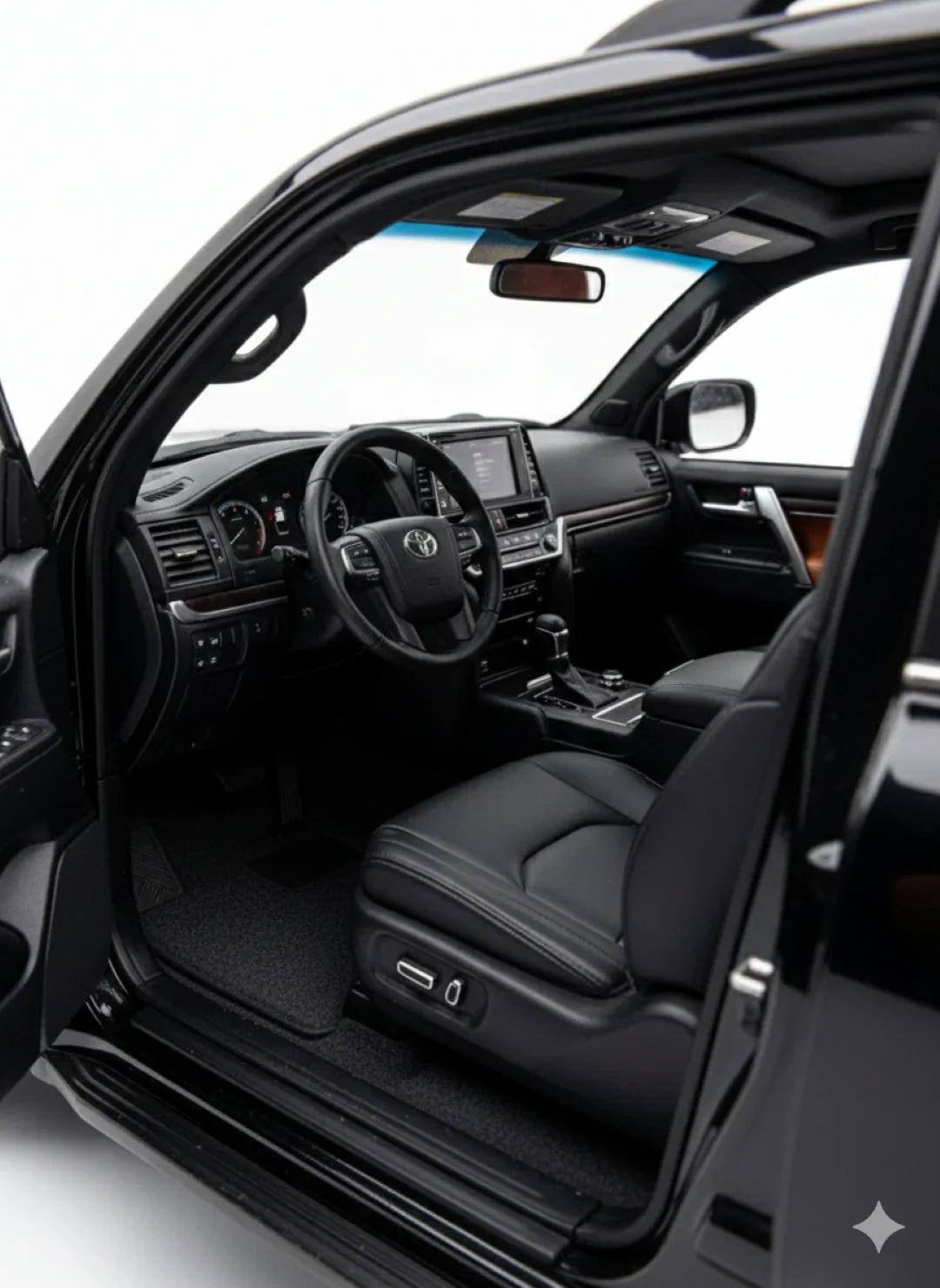 LJX Model 1:24 Toyota Land Cruiser Diecast Car – Pull Back Action, Openable Doors, Metal Body Collectible