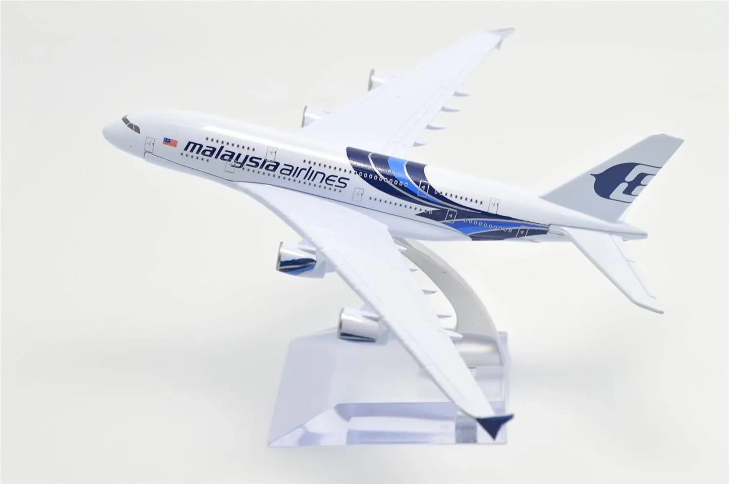 Collectible 1:400 Scale Aircraft Model Aeroplane – Malaysia Airbus A380 (16 cm) - Jaiman Toys