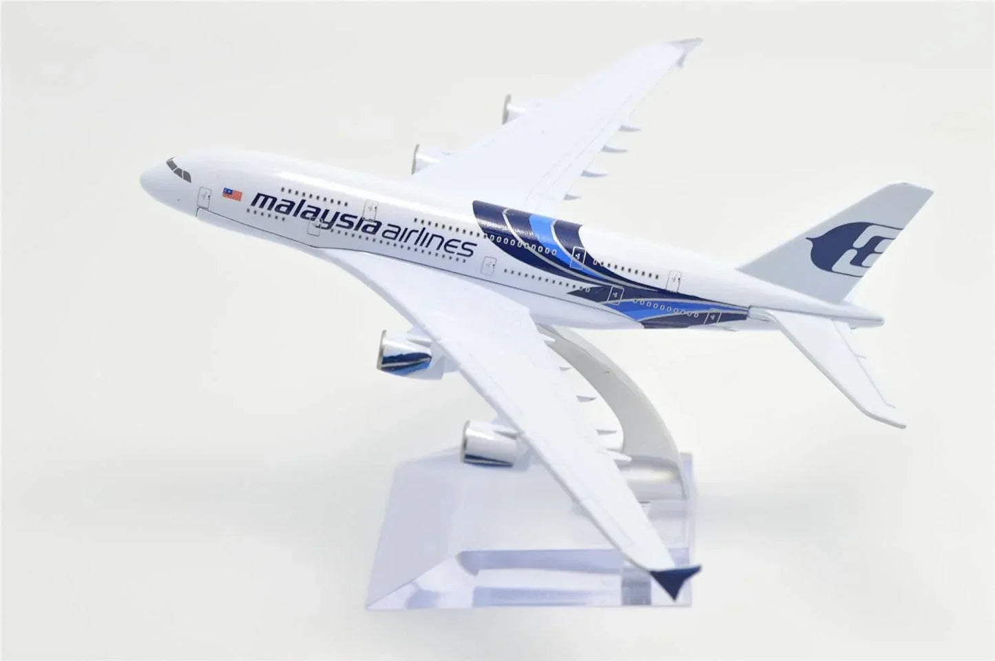 Collectible 1:400 Scale Aircraft Model Aeroplane – Malaysia Airbus A380 (16 cm) - Jaiman Toys