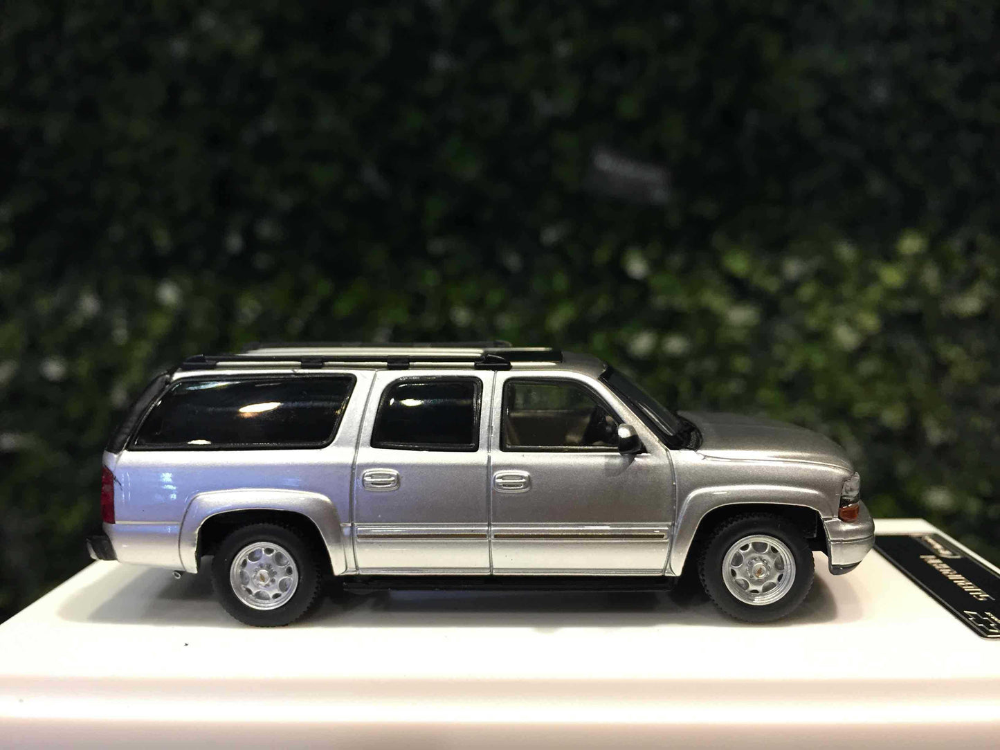 Suburban Silver 1:64 MK Miniatures diecast scale model car collectible - Jaiman Toys