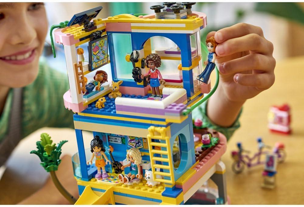 LEGO Friends 42689 Heartlake City Friends Club House Toy - Miniature Set incl. 5 Mini Dolls, 3 Pet Animal Figures incl. Toy Cat & Accessories - Birthday Gift for 8+ Year Old Girls