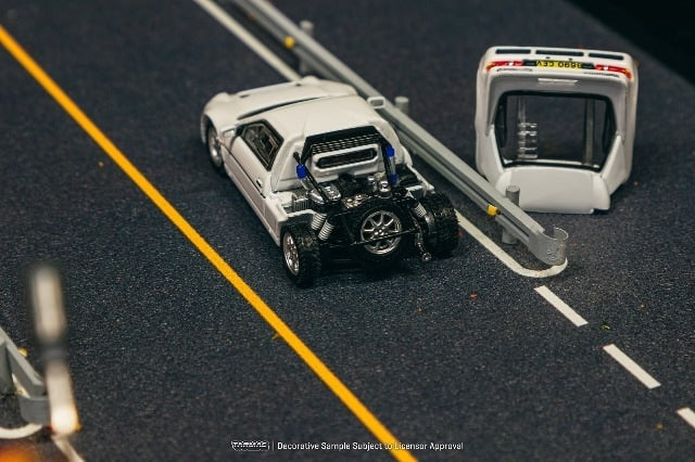 Tarmac Works 1:64 Ford RS200 White Diecast Car with Removable Bonnet (T64P-001-WH) β Detailed Collectible Model