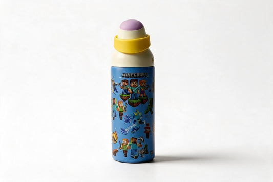 Minecraft 710 ml Insulated Water Bottle with Straw, Locking Lid & Carry Loop
