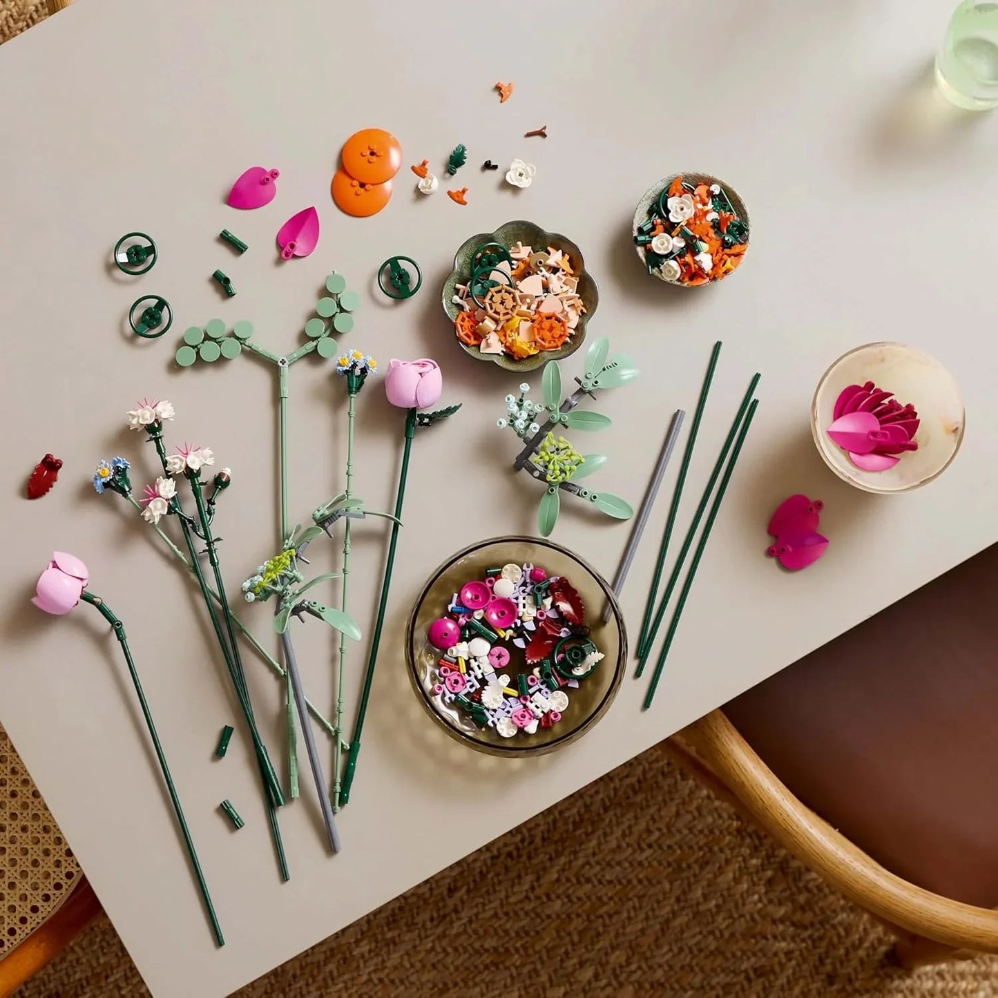 LEGO 10342 Botanicals Pretty Pink Flower Bouquet Set (749 Pieces)