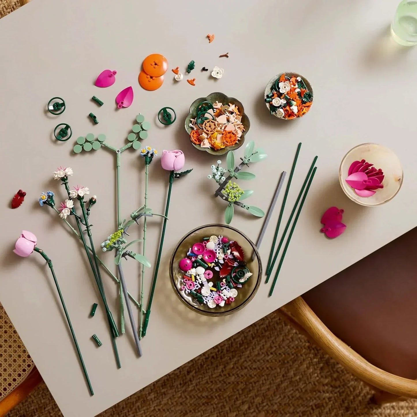 LEGO 10342 Botanicals Pretty Pink Flower Bouquet Set (749 Pieces)