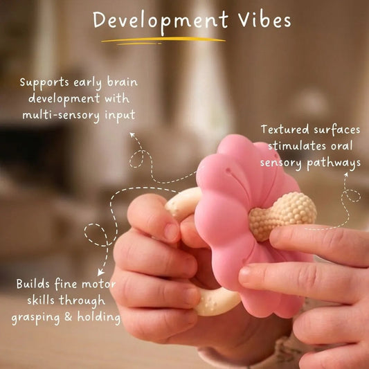 LiLLBUD Bloom Teether Pink