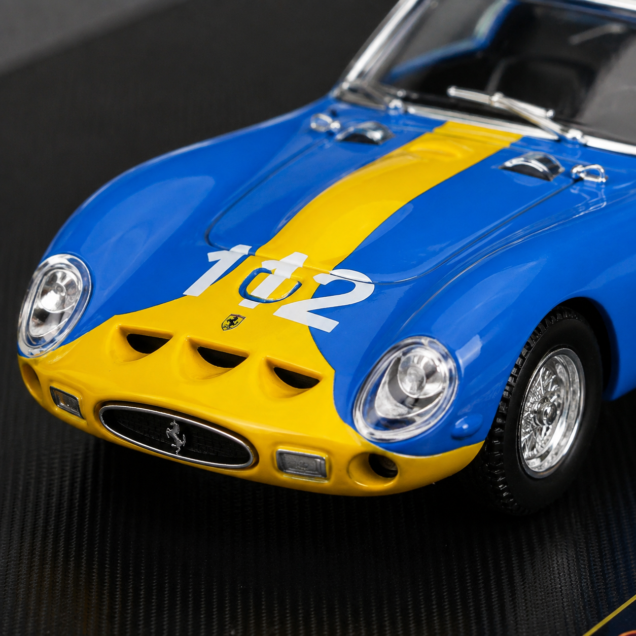 Bburago 1:64 Ferrari 250 GTO (1964) #112 Racing Die-Cast Model Car – Blue