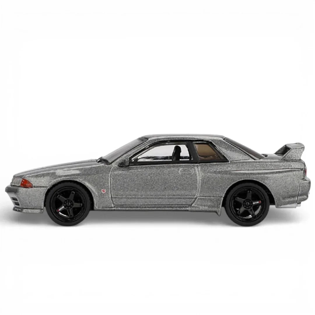 Mini GT 1:64 Nissan Skyline GT-R R32 NISMO CRS (BNR32) Dark Metal Gray | RHD Die-Cast Collectible