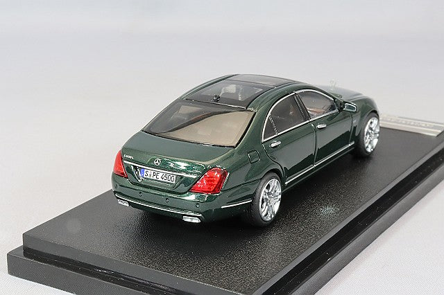 MOTORHELIX Mercedes-Benz S-Class S600L (W221) 1:64 Scale Diecast Model Car | Luxury Sedan Replica with Display Case- Dark Green