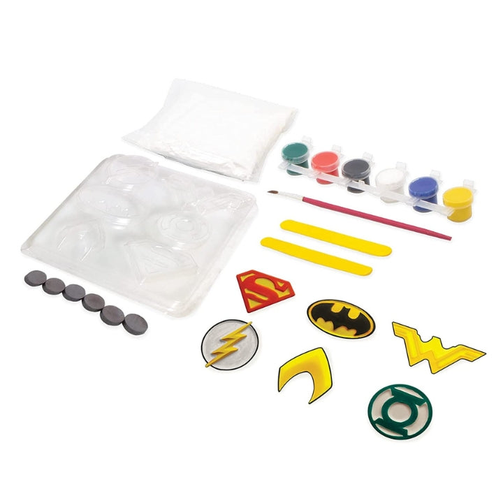 Funskool- Handycrafts Justice League Mould and Paint POP