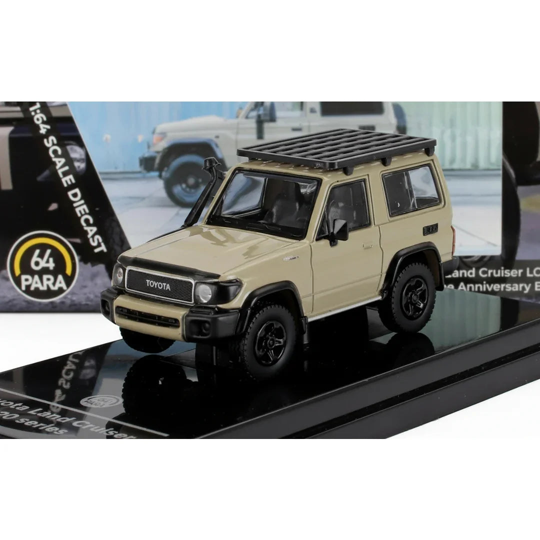 Para64 1:64 2022 Toyota Land Cruiser 71 Sandy Top Anniversary Edition LHD Diecast Model Car