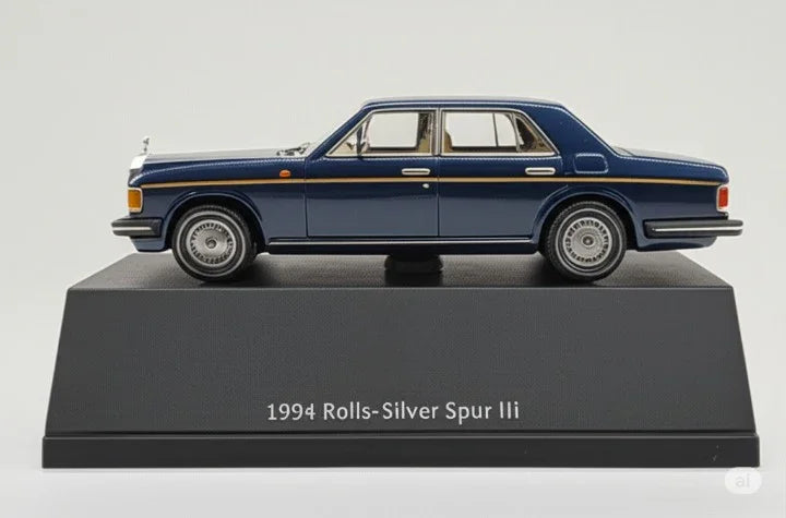 GFCC 1:64 1994 Rolls-Royce Silver Spur, British Silver With Gold Beltline in Blue Diecast Model Car - Jaiman Toys
