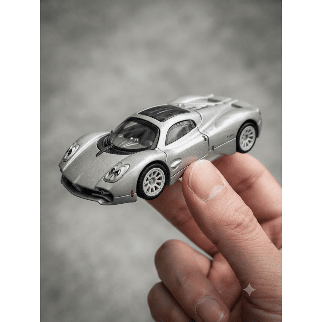 CCA 1:64 Pagani Utopia S24-01 Die-Cast Model Car – Silver Premium Alloy Hypercar Miniature | Detailed Collectible