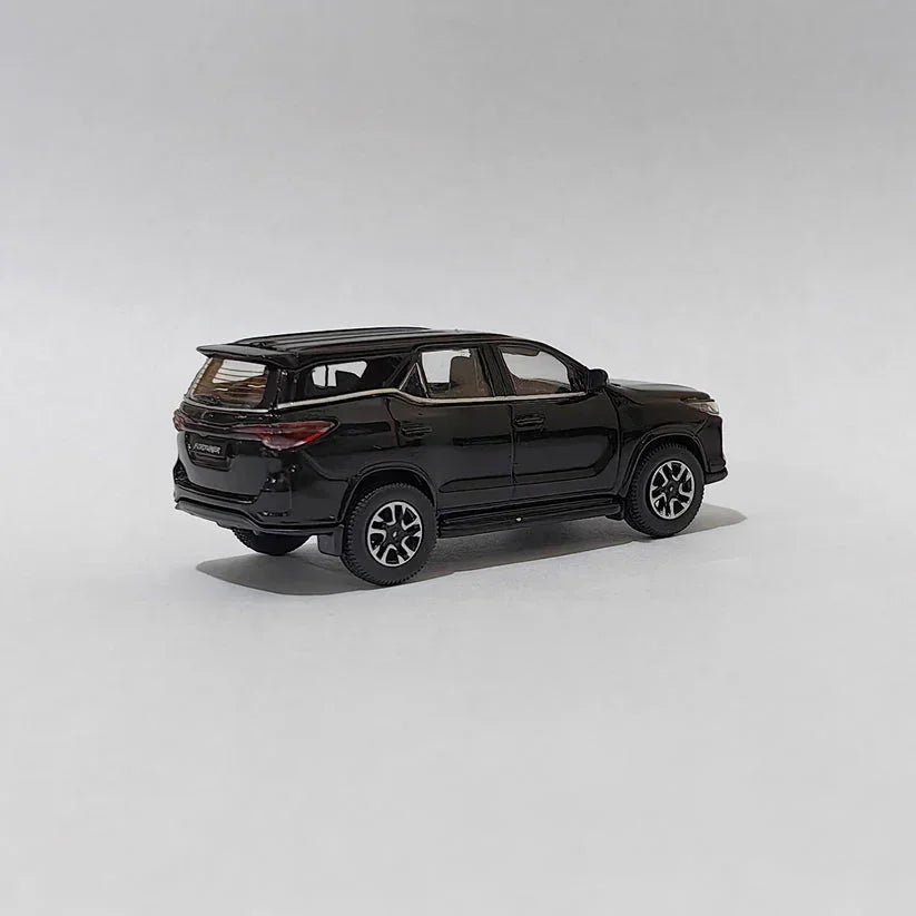 Para64 Toyota Fortuner Attitude Black β 1:64 Scale Diecast Model SUV - Jaiman Toys