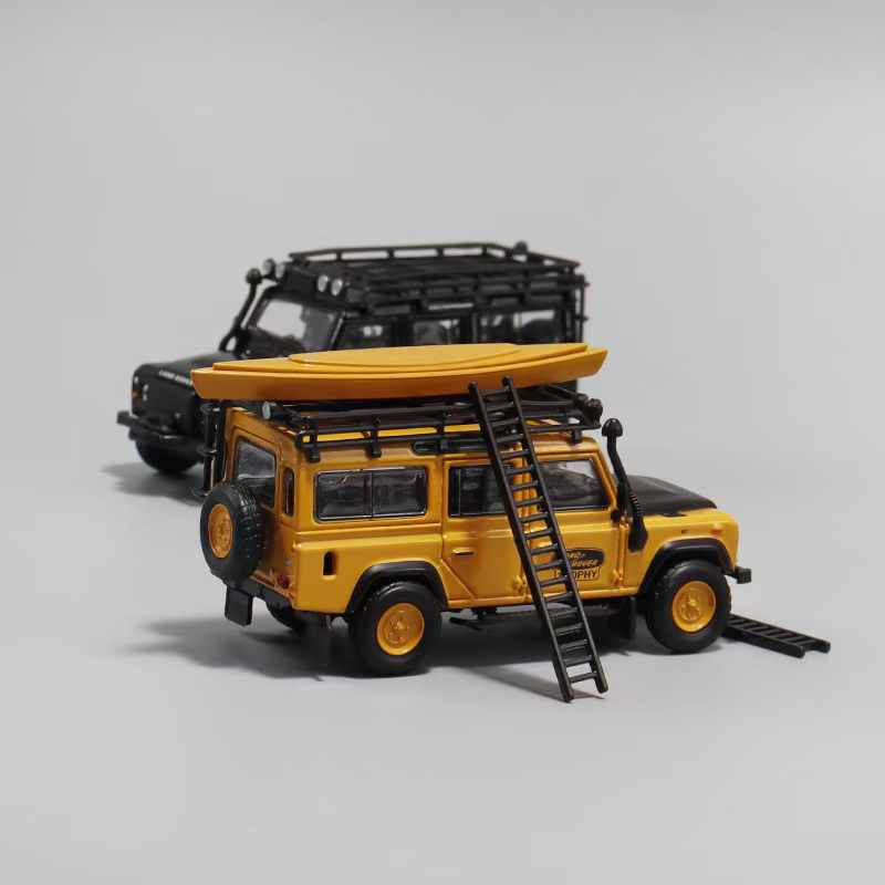 Master - Land Rover Defender 110 1:64 Scale Diecast Model Car | Off-Road SUV Collectible with Roof Rack & Kayak