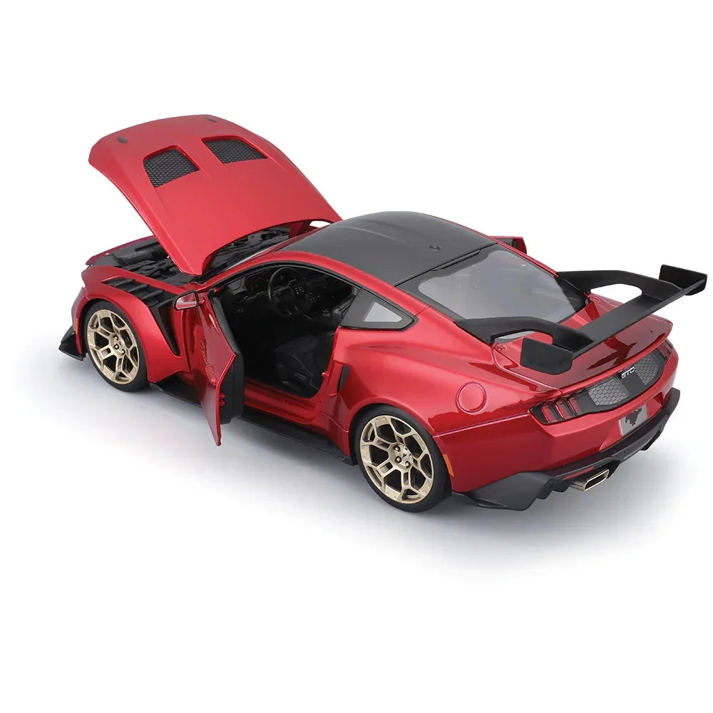 Maisto 1:18 2025 Ford Mustang GTD Red – Special Collection Diecast Metal Model Car (14+)