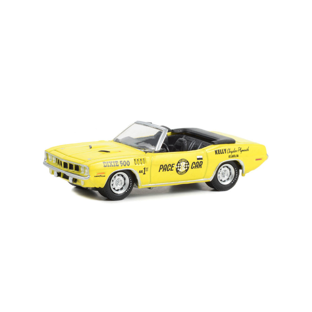 GreenLight Dixie 500 Exclusive 1971 Plymouth Barracuda Convertible Pace Car 1:64 Diecast Model