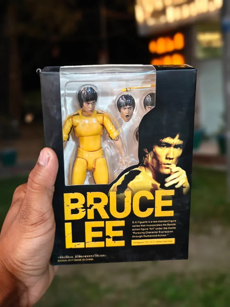 Bruce Lee Action Figure – Yellow Tracksuit Edition | Highly Articulated Collectible Figure with Interchangeable Faces & Nunchaku