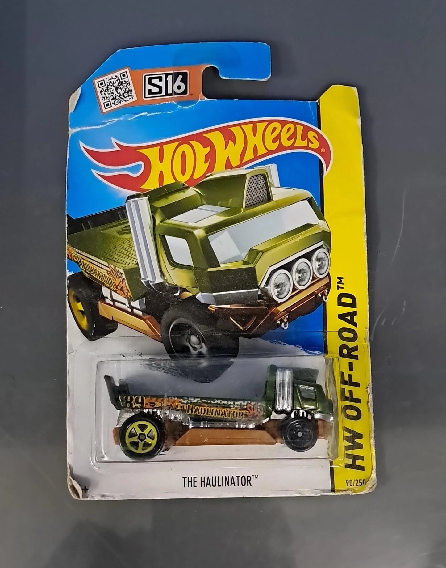 Hot Wheels The Haulinator 90/250 - ( Card Damage ) - Jaiman Toys