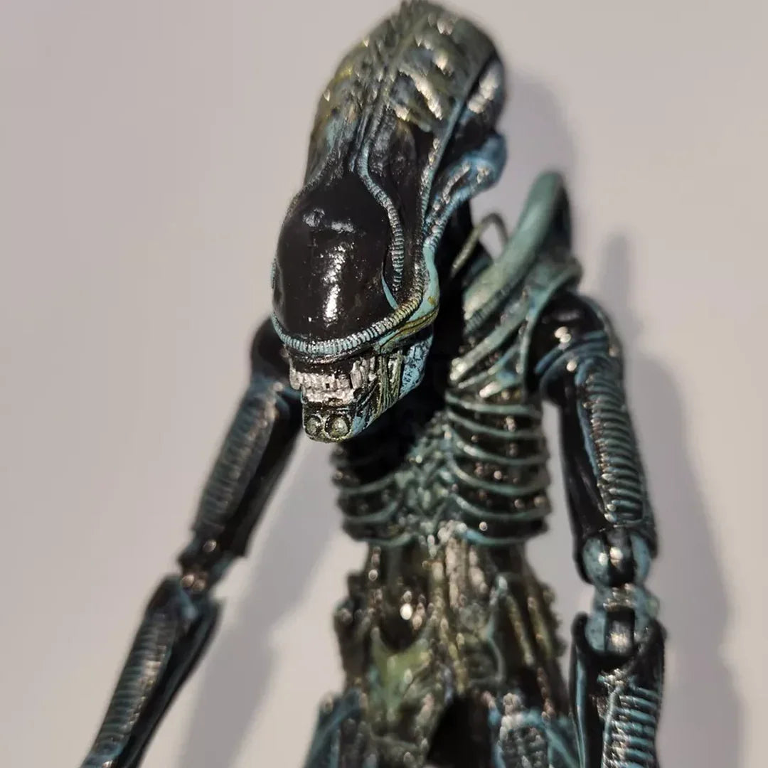 NECA XENOMORPH BLUE ALIEN FULLY ARTICULATED ACTION FIGURE WITH BENDABLE TAIL - Jaiman Toys