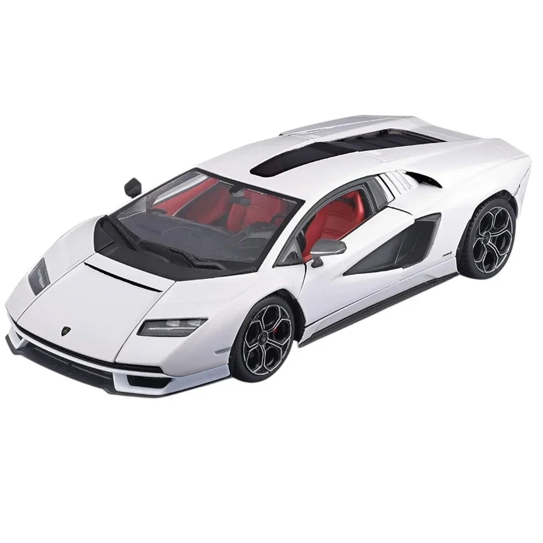 Bburago 1:24 Lamborghini Countach LPI 800-4 Die-Cast Model Car – White | Official Licensed Collectible