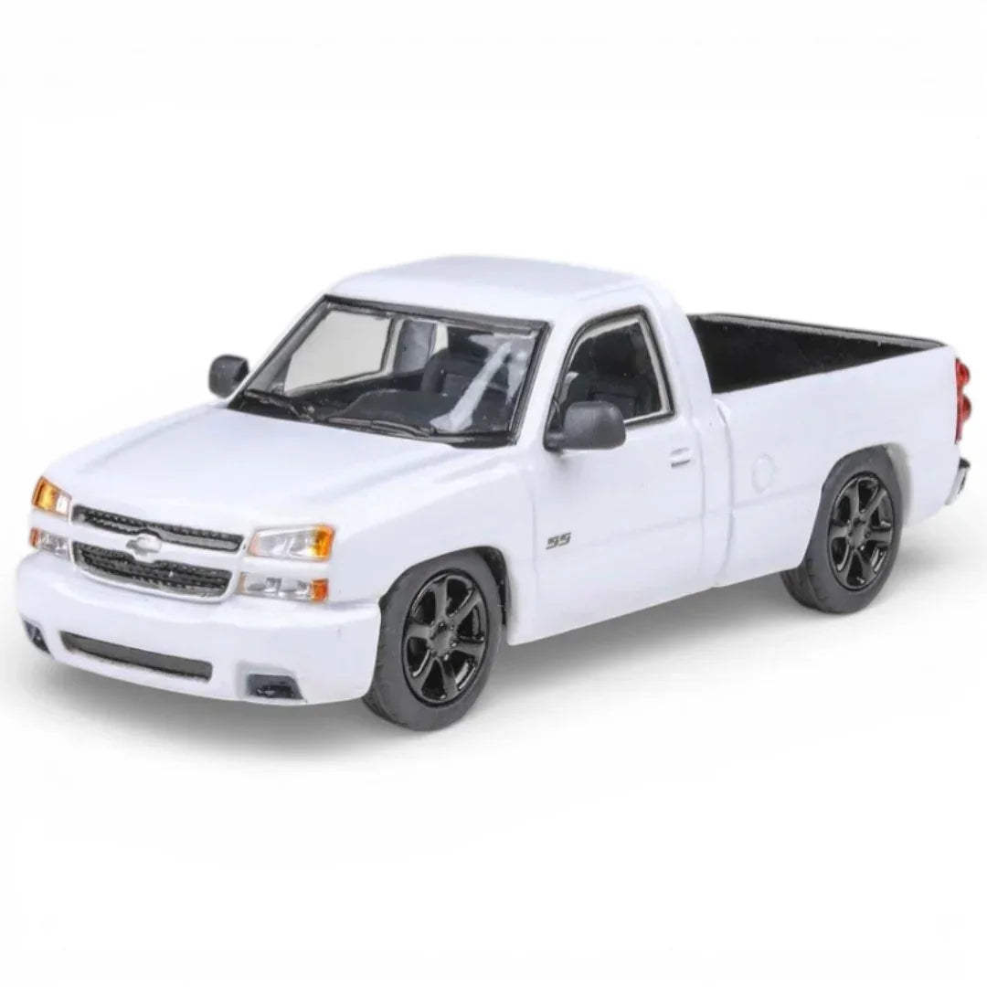1:64 2006 Chevrolet Silverado Single Cab Summit White – 2025 Special Projects 05 Diecast Model