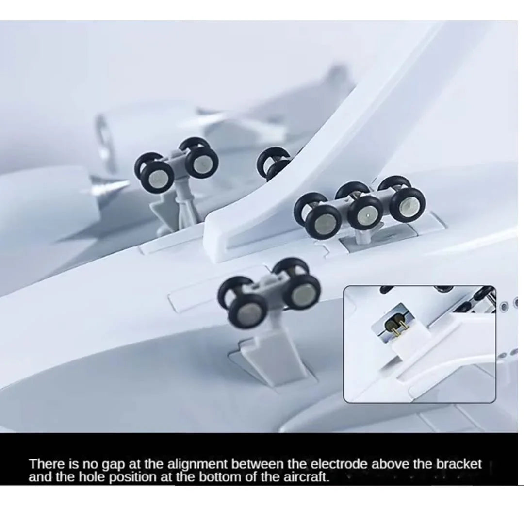 Diecast Collectible 1:250 Scale Model Airplane With Light & Sound – Cathay Pacific Boeing B747 - Jaiman Toys