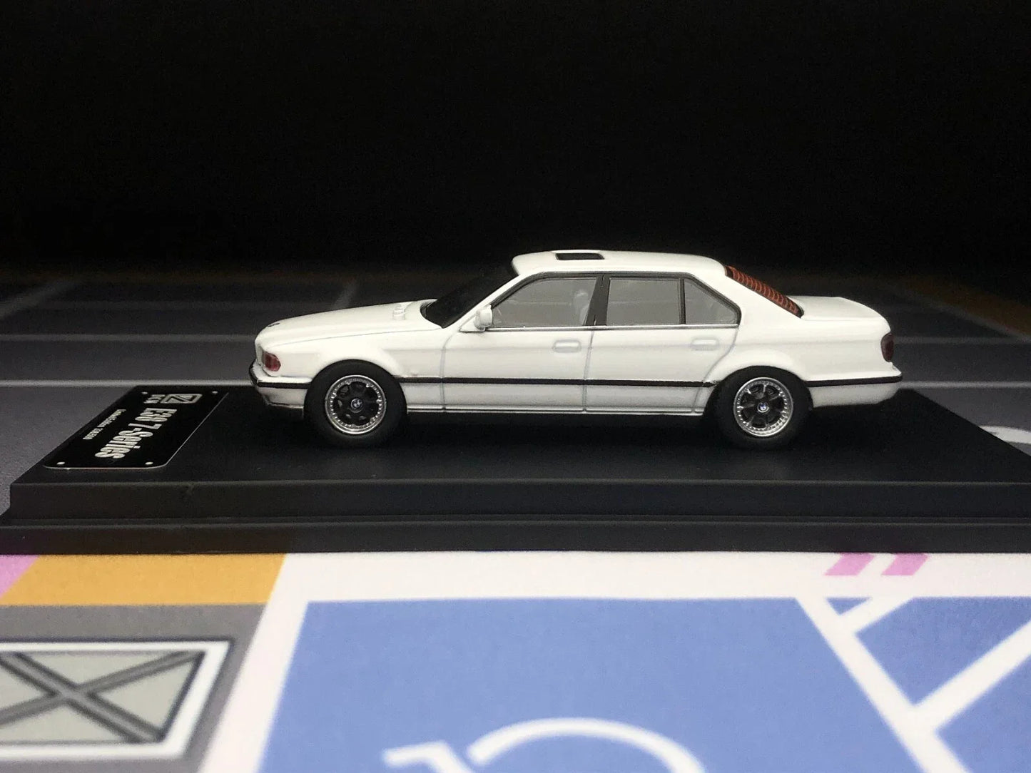 DCM 1:64 BMW 7 Series E38 (White) Diecast Scale Model Car