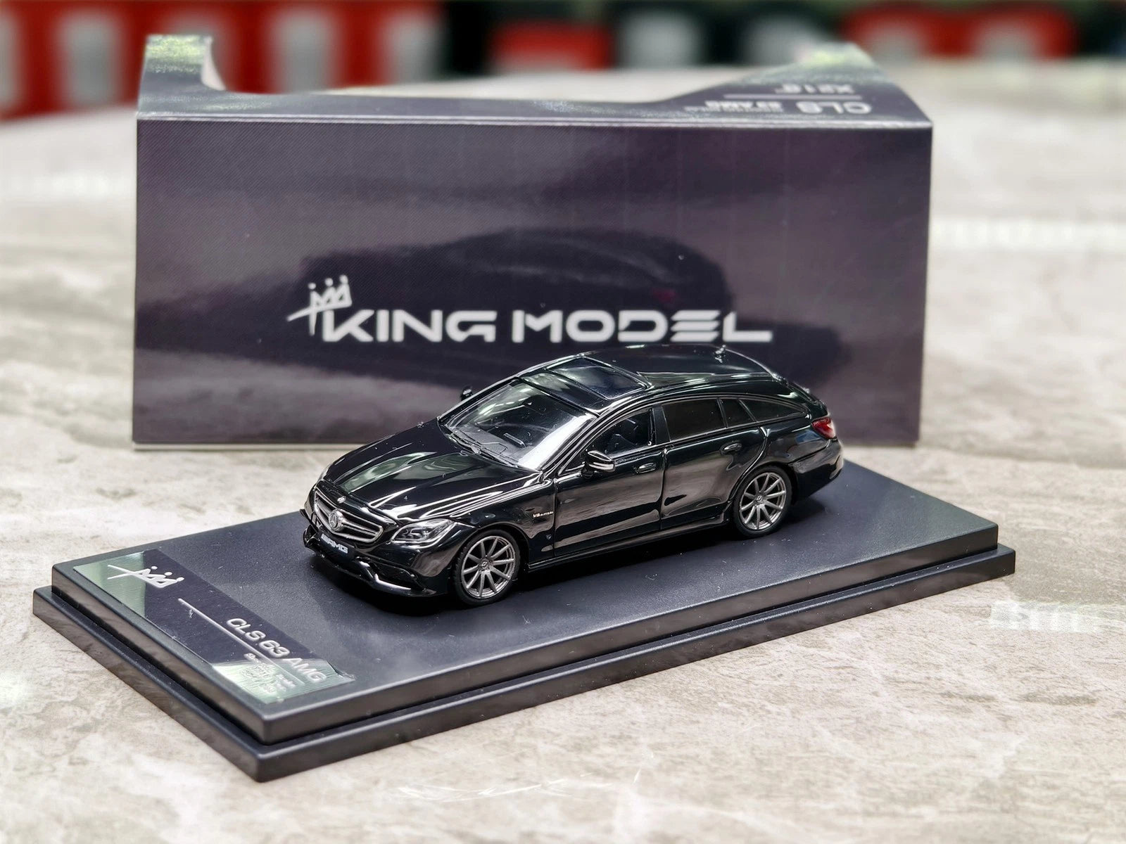 King Model 1:64 Mercedes-Benz CLS63 AMG Shooting Brake Diecast Car
