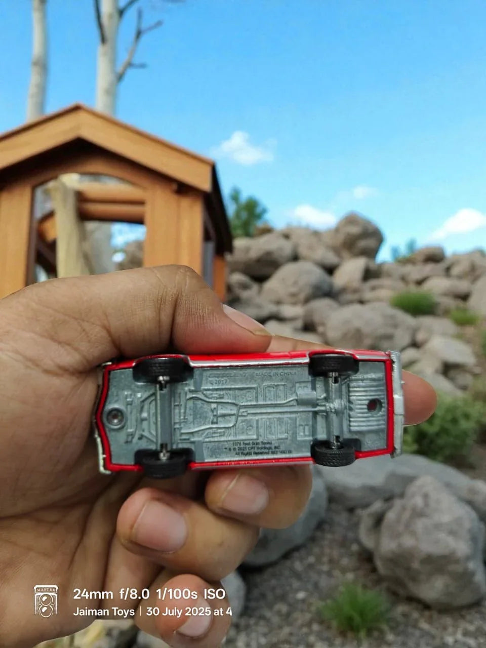 Greenlight 1976 Ford Gran Torino Red with White Stripe "Starsky and Hutch" (1975-1979) TV Series "Hollywood Special Edition" 1/64 Diecast Model Car - Jaiman Toys