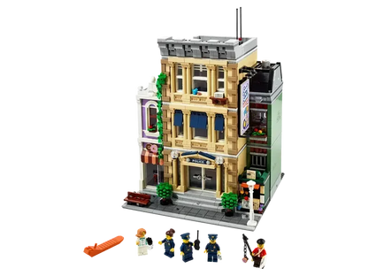 LEGO Creator Expert 10278 Police Station Building Kit (2,923 Pieces)