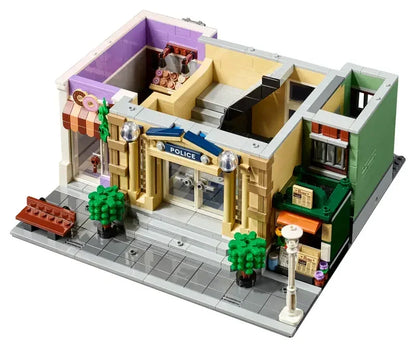 LEGO Creator Expert 10278 Police Station Building Kit (2,923 Pieces)