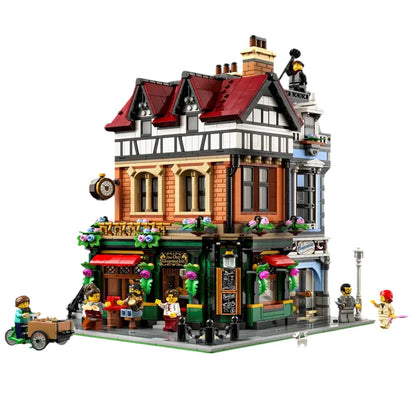 LEGO® Icons Tudor Corner 10350: A Historic Build of Elegance and Detail (18+)