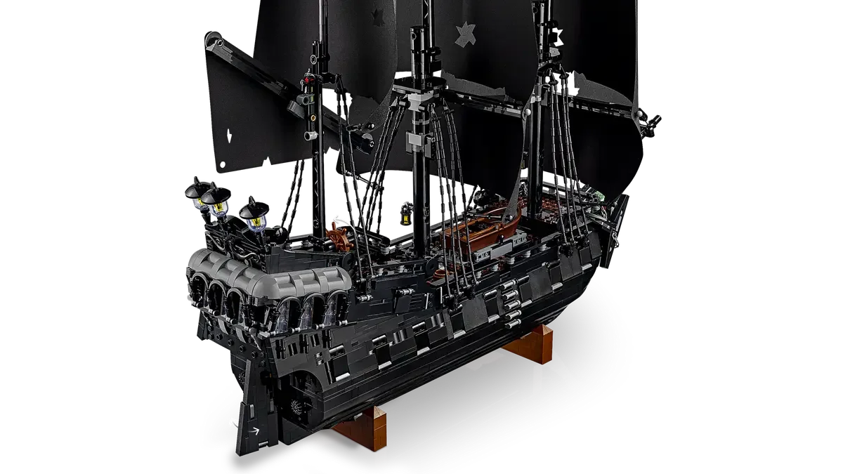 LEGO® 10365 Icons Captain Jack Sparrow’s Pirate Ship – Collectible Pirates of the Caribbean Ship Model ( 2862 Pieces)