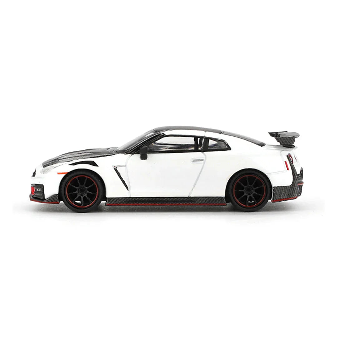 Mini GT 1:64 Nissan GT-R Nismo (R35) 2024 Brilliant White Pearl Diecast Model Car