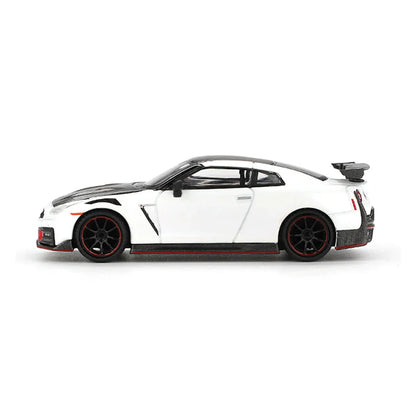 Mini GT 1:64 Nissan GT-R Nismo (R35) 2024 Brilliant White Pearl Diecast Model Car