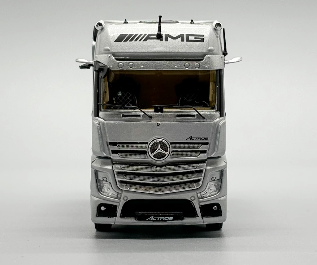 GCD 1:64 Silver AMG Actros Gigaspace 4x2 Trailer Truck Model Diecast Metal Car