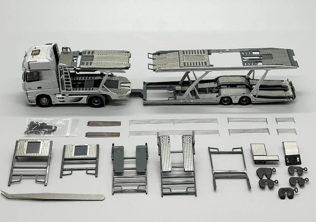 GCD 1:64 Silver AMG Actros Gigaspace 4x2 Trailer Truck Model