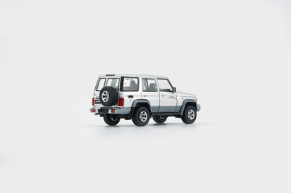 BM Creations 1:64 Toyota Land Cruiser LC76 Diecast Model Car | Premium Collectible with Opening Parts & Accessories | Three Color Variants