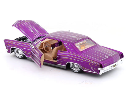Maisto 1:24 1965 Buick Riviera Lowrider Die-Cast Car – Collector’s Edition Model