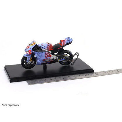 Maisto Ducati GP23 No. 93 Gresini Racing MotoGP Motorcycle Model with Display Stand | Racing Bike Collectible