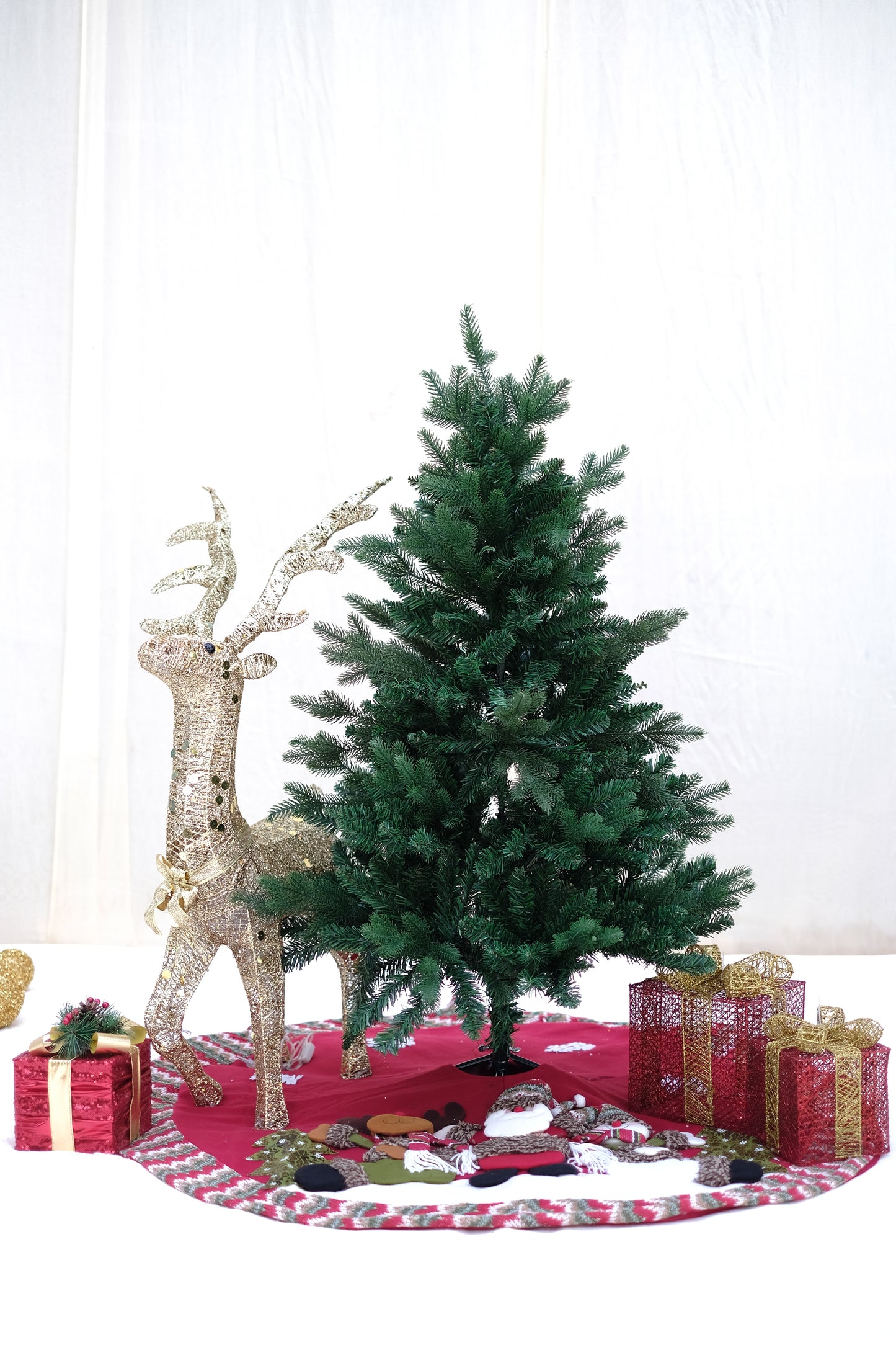 SWEN Napa Christmas Tree | Premium Lush Green Festive Tree for Home & Office Décor