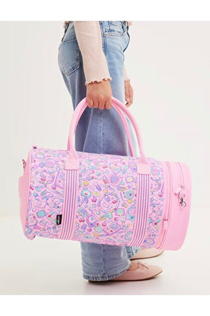 Smiggle Kids Travel Duffel Bag | Weekender Sports Bag with Adjustable Shoulder Strap, Large Capacity&  Cute Designs (44cm) (1 Assorted Bag)