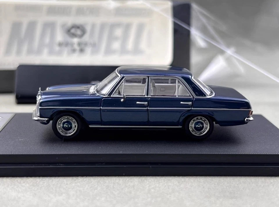 Maxwell Model 1:64 Mercedes-Benz W114 Strich 8 Blue Die-Cast Model Car | Classic Luxury Sedan Collectible with Display Base