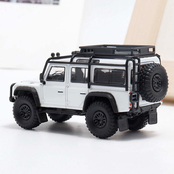 Decode Land Rover Defender 4x4 – White with Accessories | 1:64 Diecast Model Car- 5 Colors