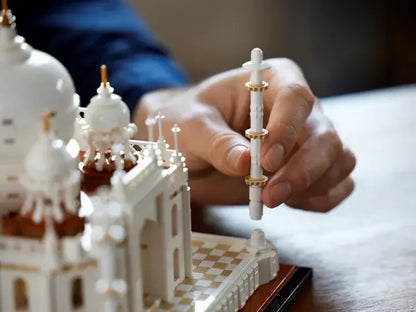 LEGO Architecture 21056 Taj Mahal  (2,022 Pieces)