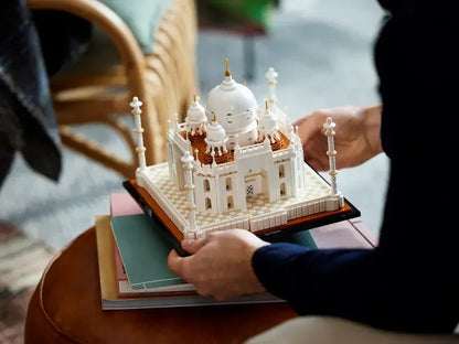 LEGO Architecture 21056 Taj Mahal  (2,022 Pieces)
