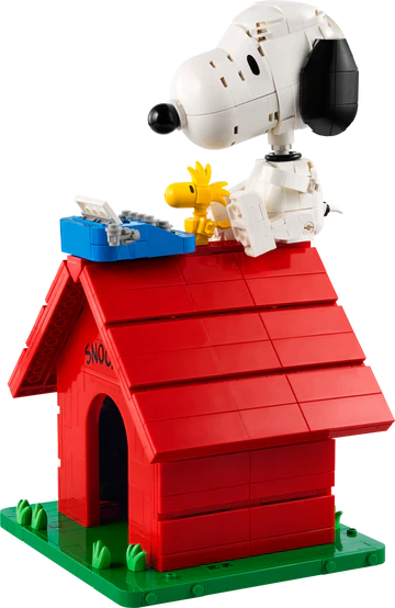 LEGO Ideas Peanuts: Snoopy’s Doghouse Set 21368